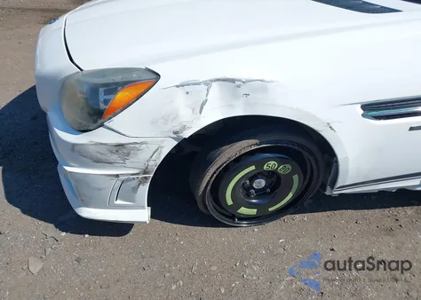 2014 Mercedes-Benz Slk 250 z USA, uszkodzony, nr VIN WDDPK4HA6EF093968